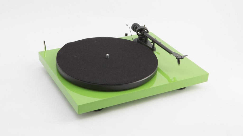Виниловый проигрыватель  PRO-JECT DEBUT CARBON DC (2M-Red) - GREEN - 